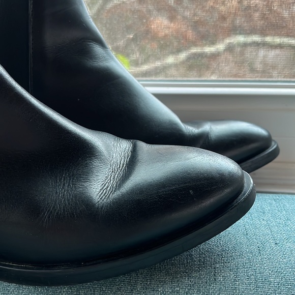 Everlane Modern Chelsea Boot - Picture 3 of 4